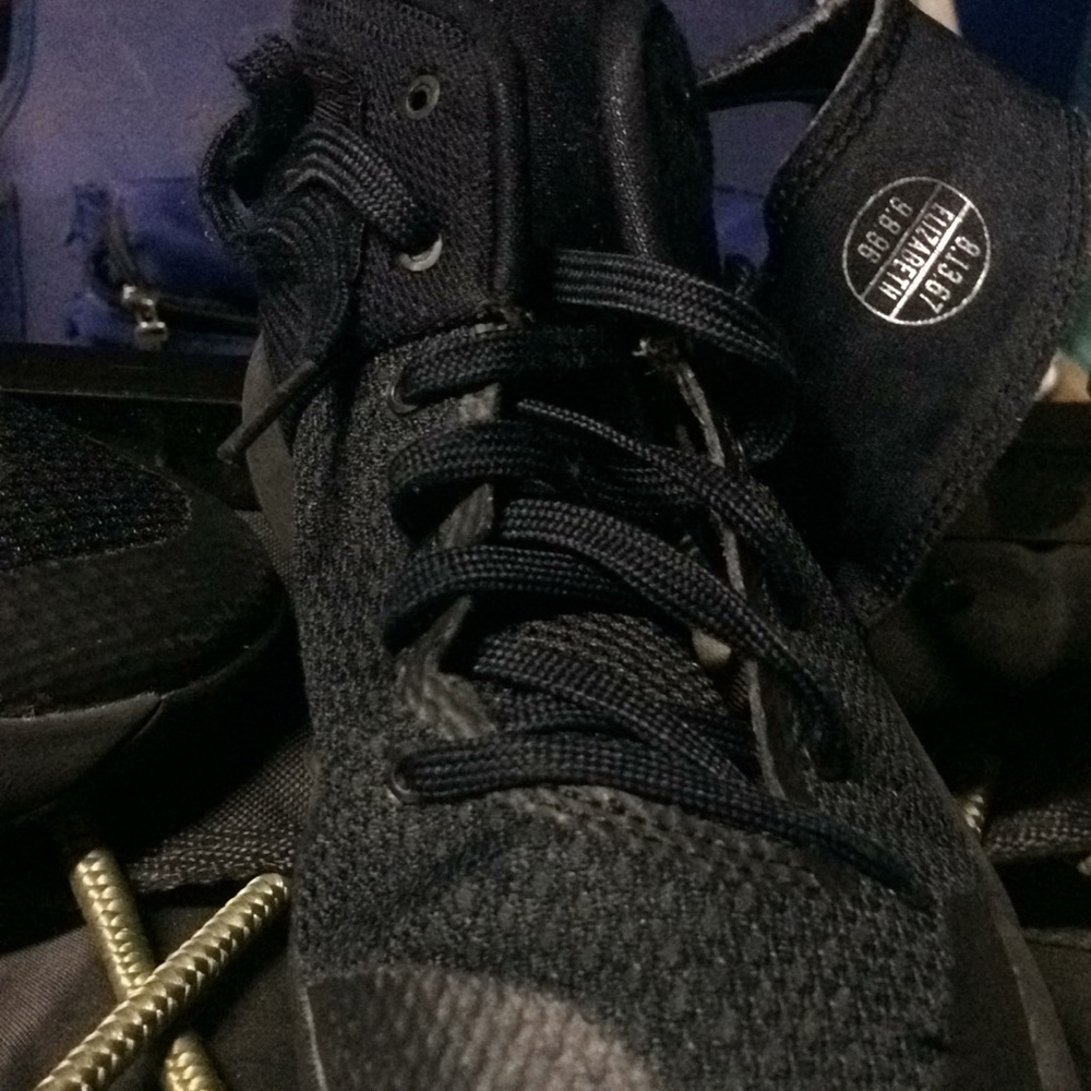 Kyrie 2 - Picture 2 of 2